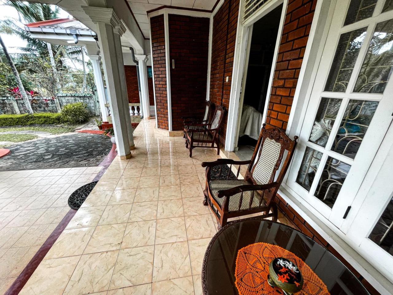 Rohans Place Nattandiya Exterior foto